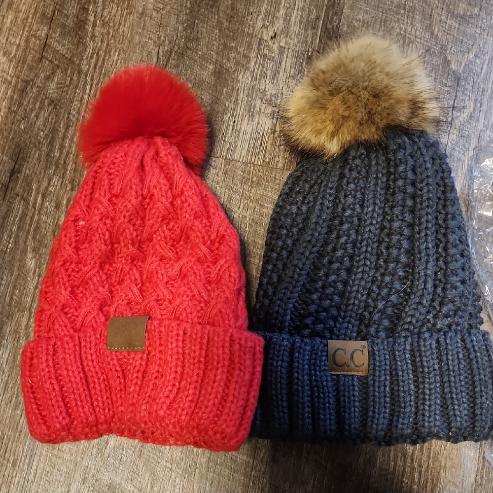 CC Pom-Pom Knit Beanie Set - Red and Black